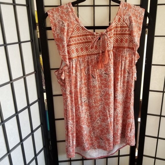 Boho embroidered tassle tie ruffle sleeve top - Picture 6 of 8